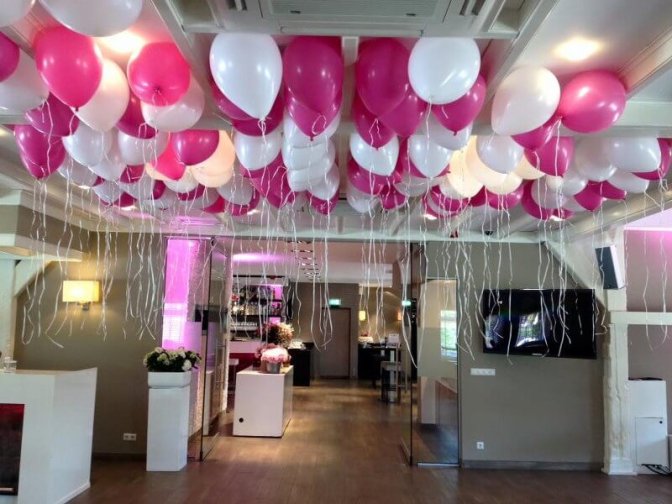 wit-en-fuchsia-ballonnenen