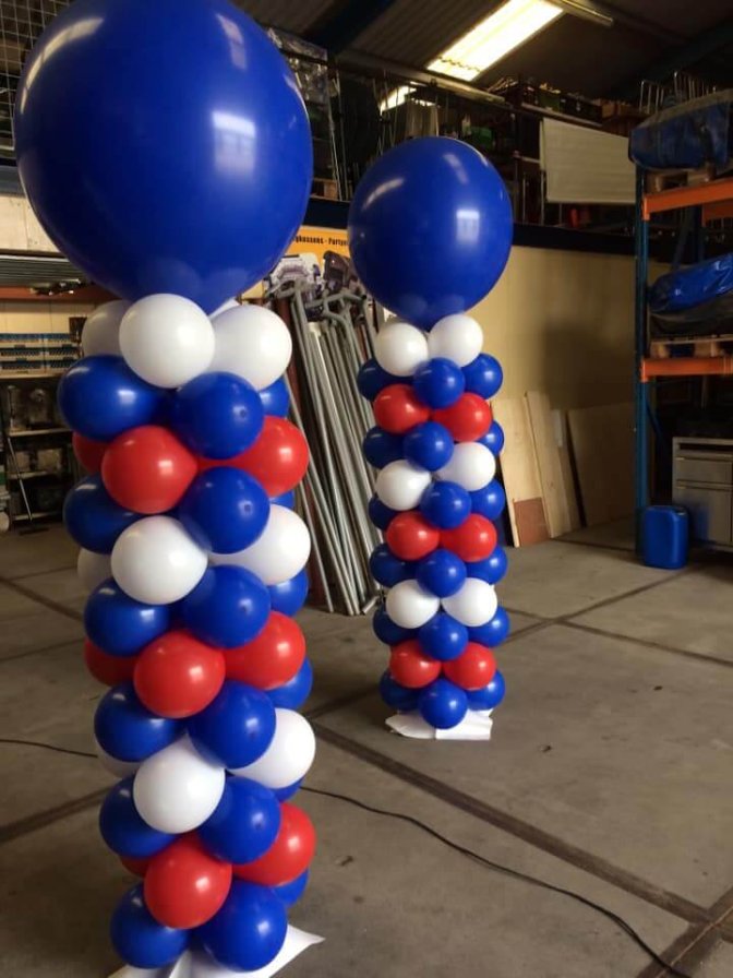 ballon pilaar rood wit blauw